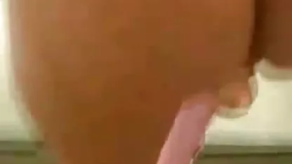 ガブリエラが口いっぱのコック 不倫 sex 動画