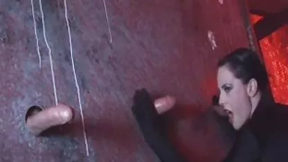 Busty金髪-コートニー-テイラーが掘削深 ラブラブ セックス 動画