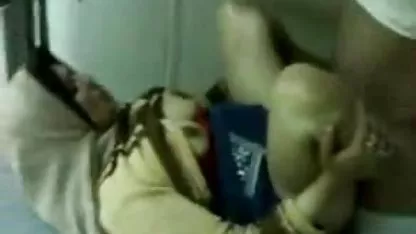 長くビッグニップル 擬似 セックス 動画